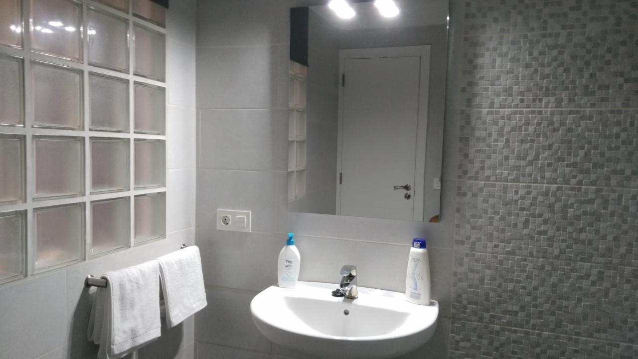 Room With Private Bathroom And Sea View, 50 M Del Mar Radazul Екстер'єр фото